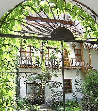 Sewa Apartments Krakow Luaran gambar